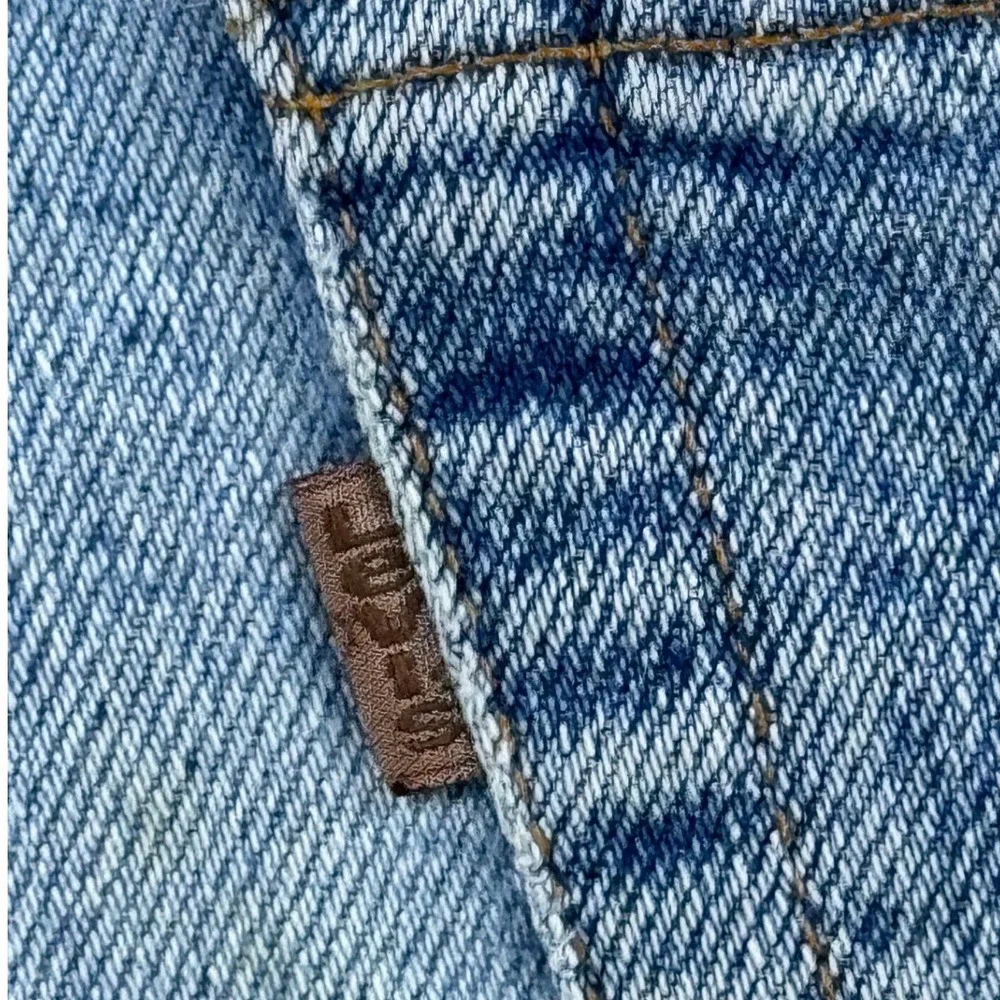 Vintage Levis 540 Relaxed Fit Jeans Light Wash Orange Tab Made in USA 40x29